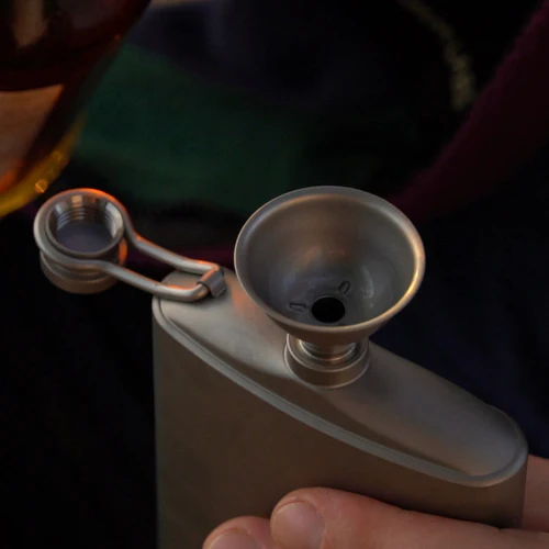 Titanium Hip Flask & Funnel - 220ml by SilverAnt - Image 3
