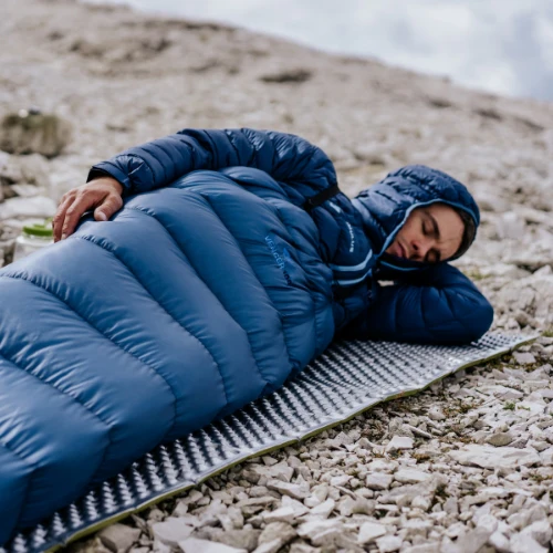 Vencer 100 Sleeping Bag by Cumulus - Image 2